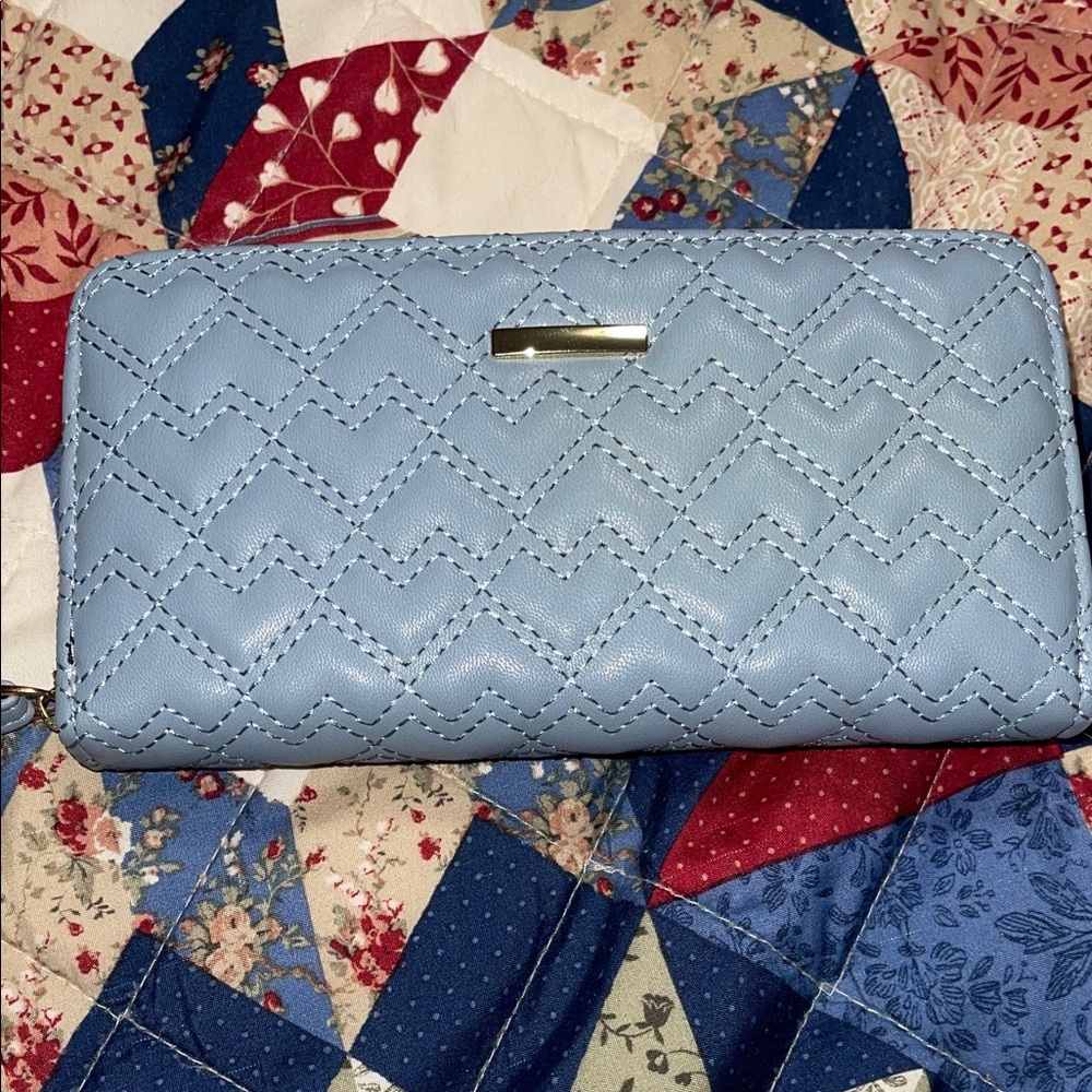 Elegant Blue Quilted Women's Wallet